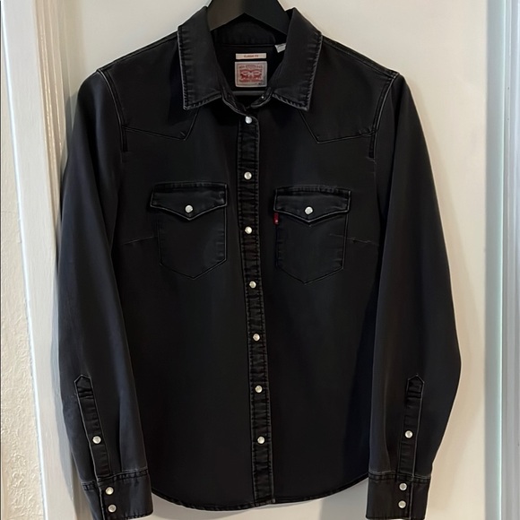 Levi's Black Denim Fringe Back Shirt with Pearl Snap Buttons - Picture 3 of 7